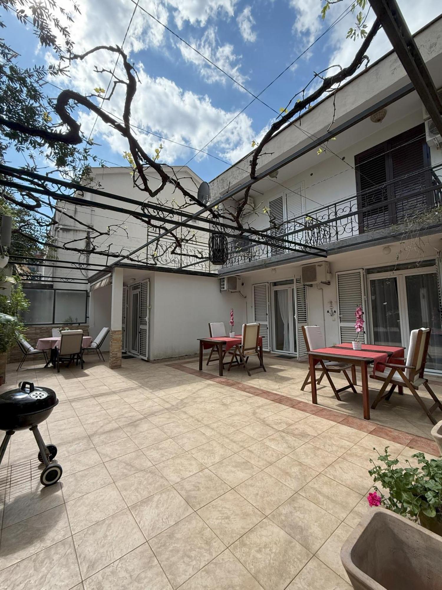 Splendid Luxury Apartments บุดวา ภายนอก รูปภาพ
